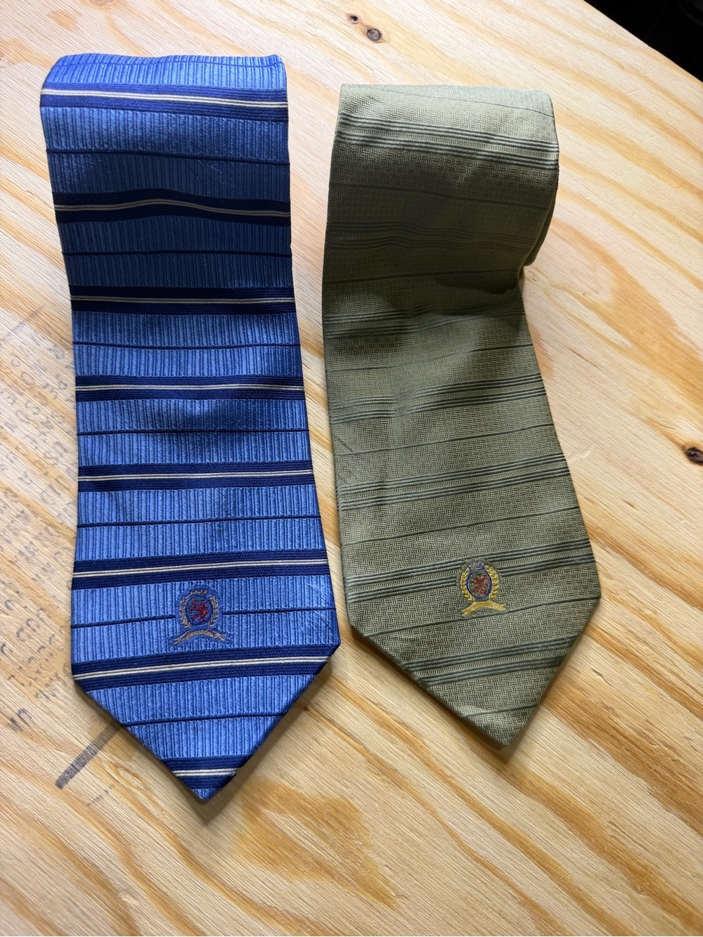 Tommy Hilfiger Men’s Necktie Lot of 2 Crest Logo Blue Green Striped Classic